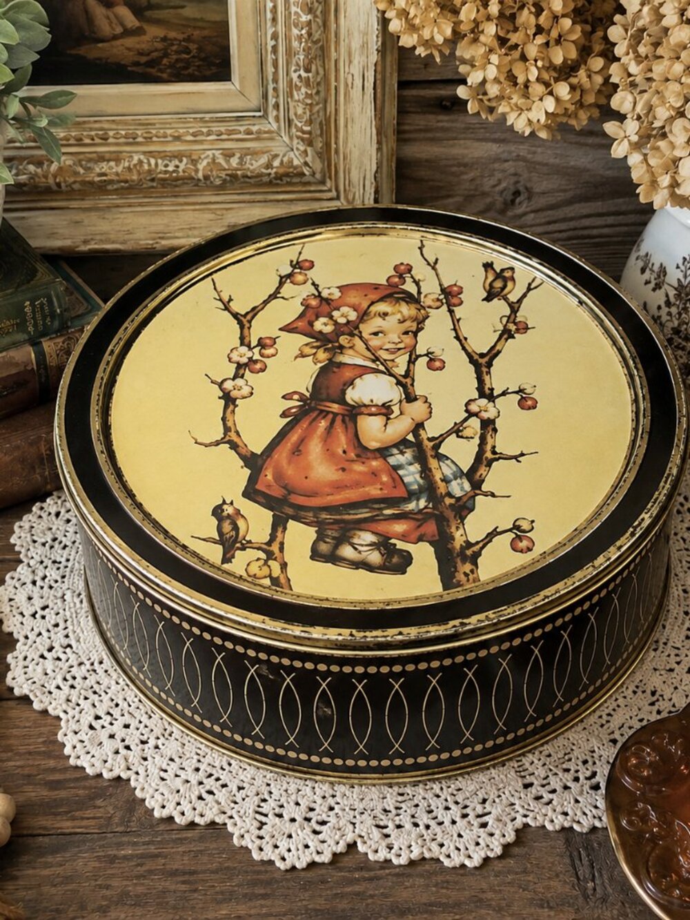 1984 Hummel Apple Tree Girl Limited Edition Large Storage Tin / Canister